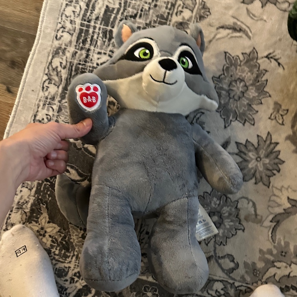 Oliver build a bear
